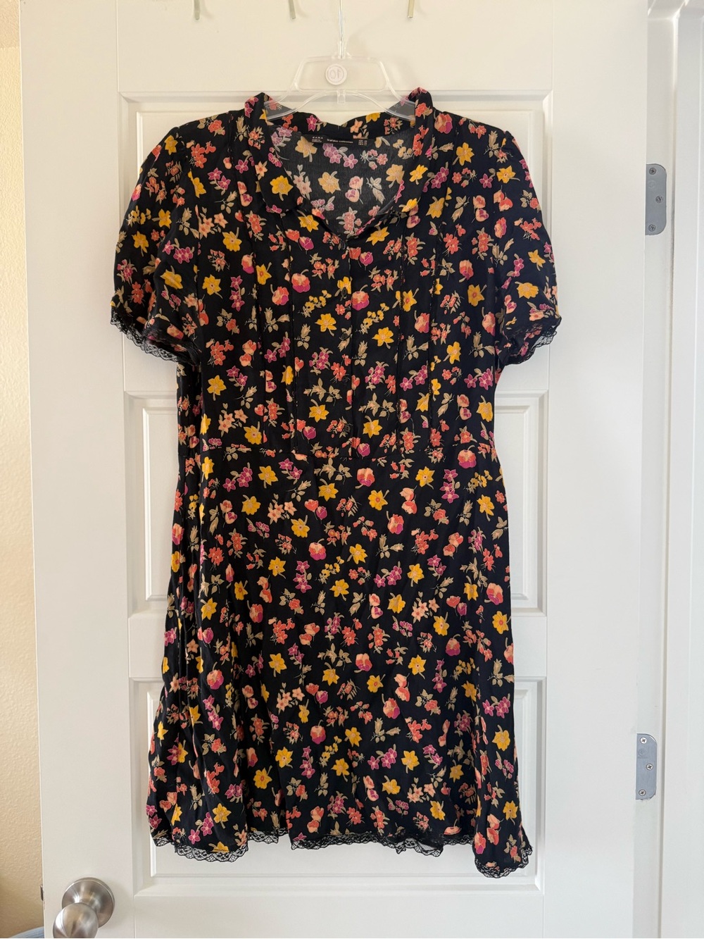 Zara Black Red Orange Yellow Pink Floral Short Sleeve Pleated Mini Dress
